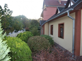 Apartmán pri starom dube